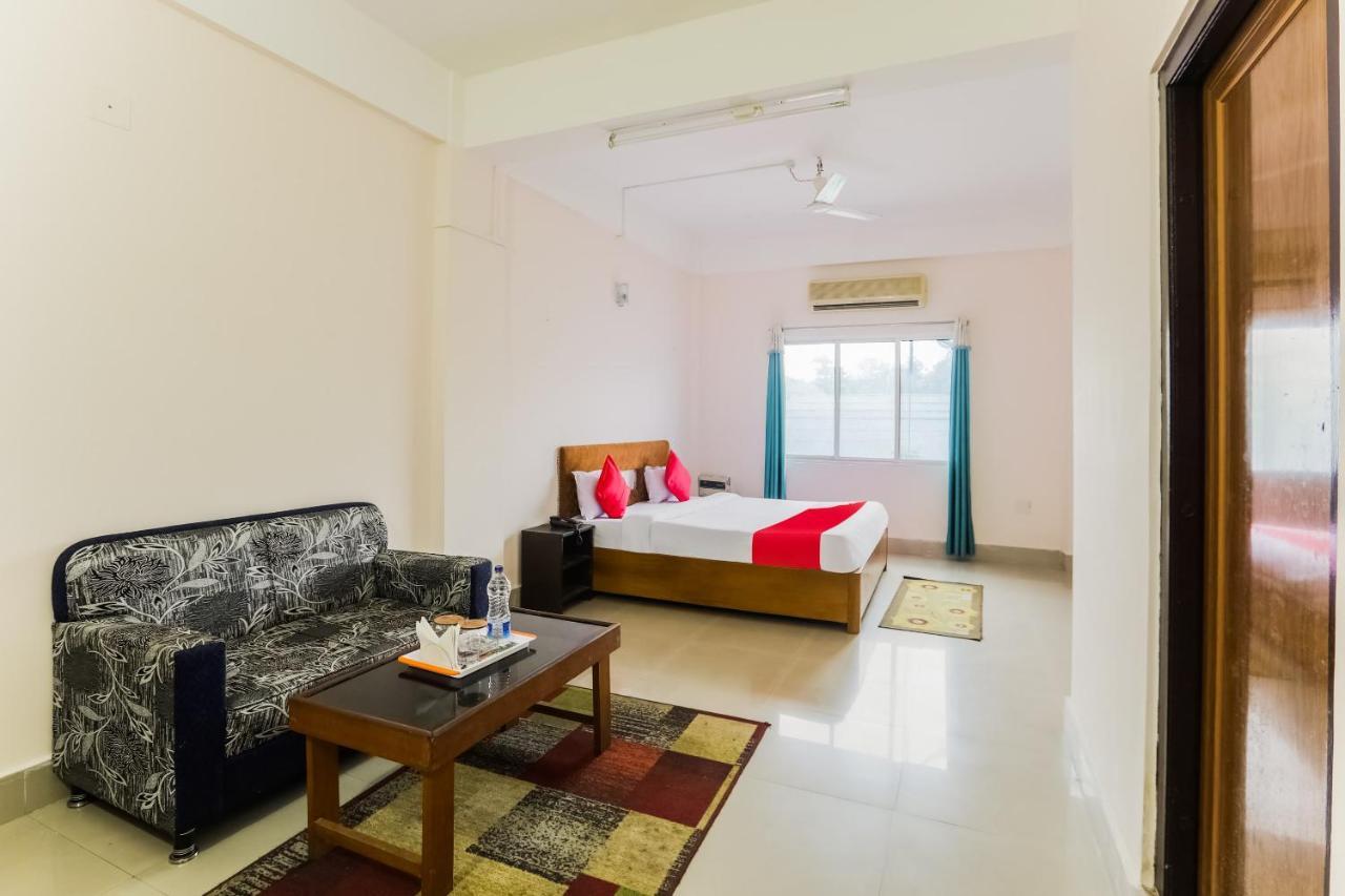 Oyo 44821 Hotel Paane Pasighat Ngoại thất bức ảnh