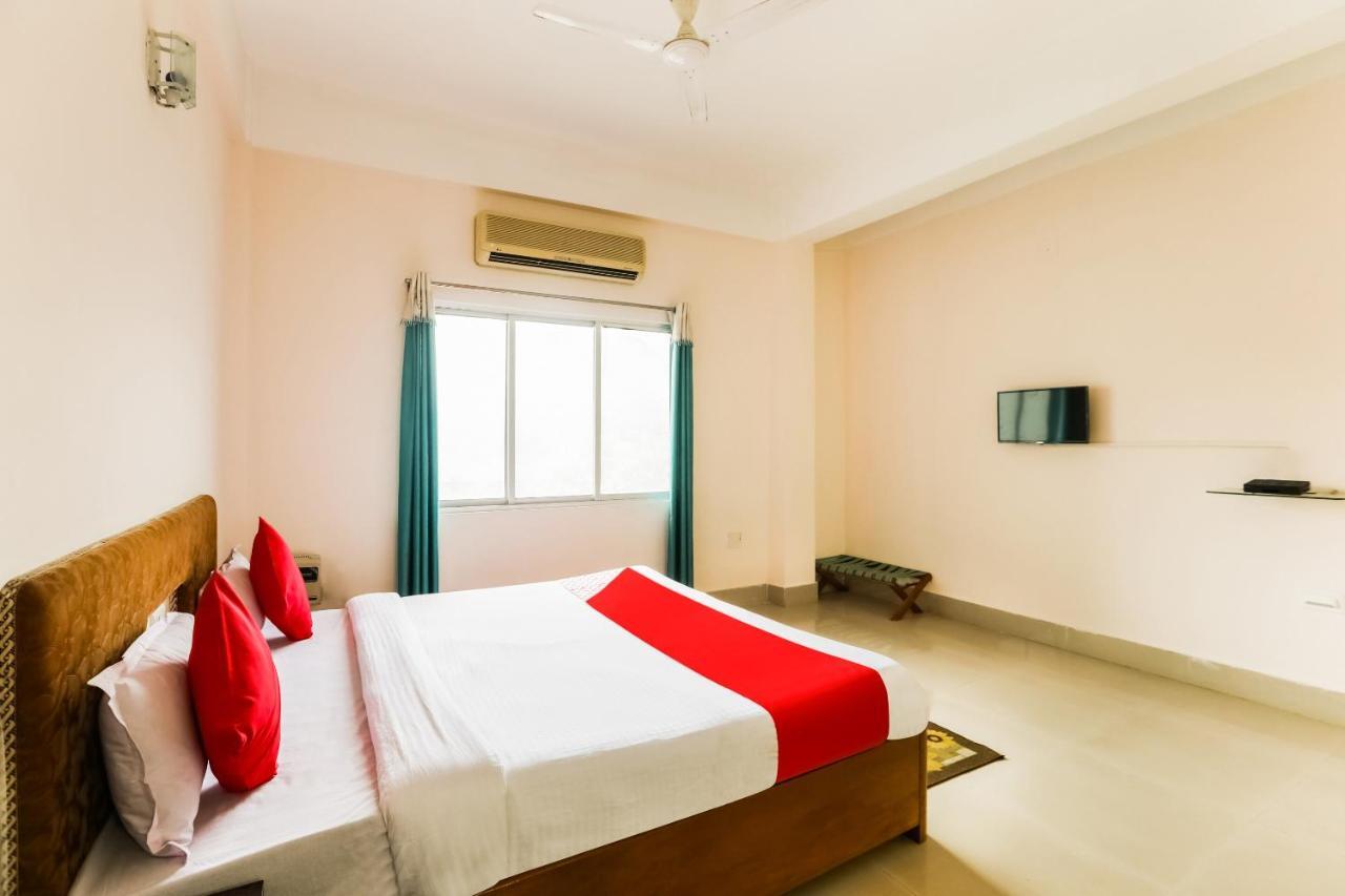 Oyo 44821 Hotel Paane Pasighat Ngoại thất bức ảnh