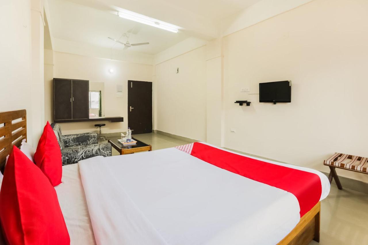Oyo 44821 Hotel Paane Pasighat Ngoại thất bức ảnh