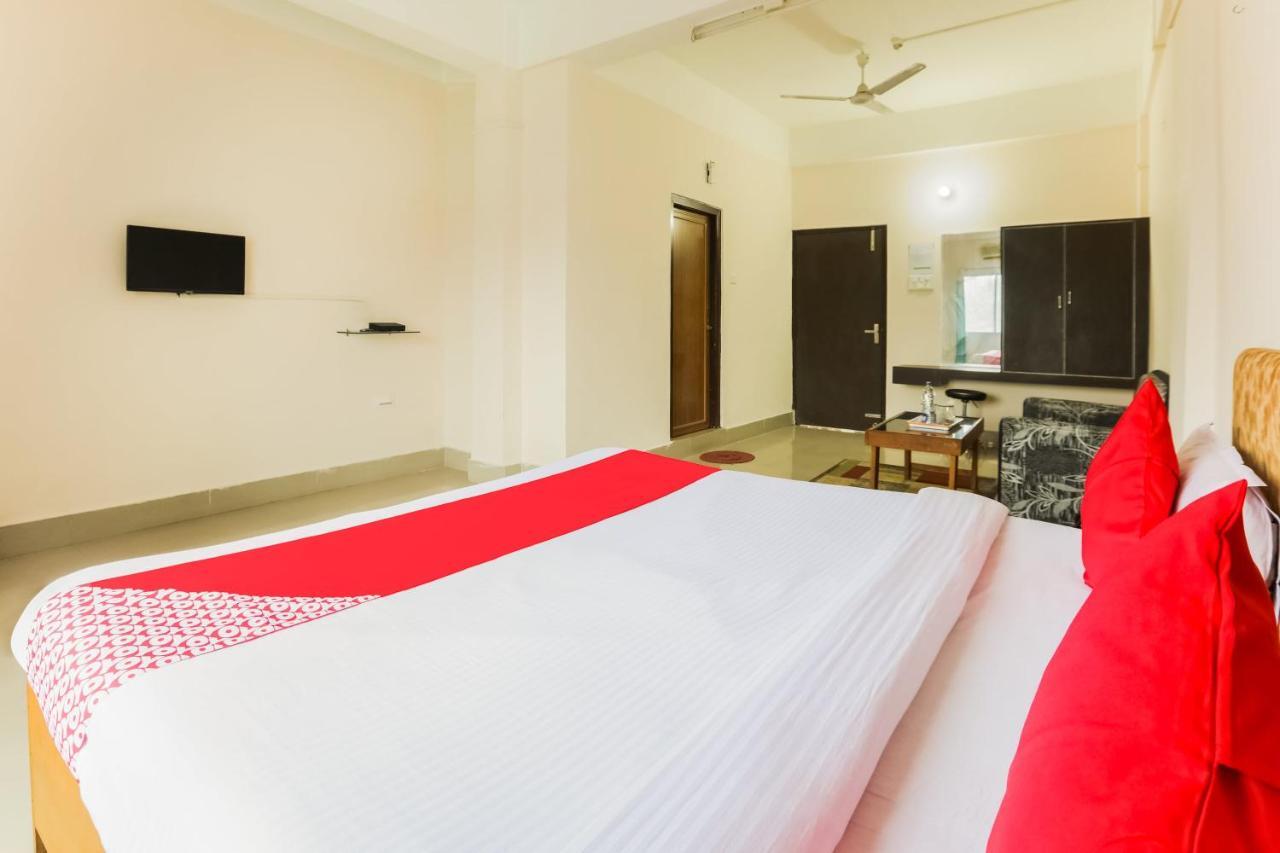 Oyo 44821 Hotel Paane Pasighat Ngoại thất bức ảnh